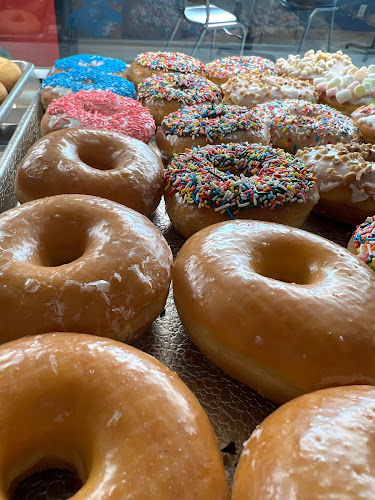 Bonsall Donut House storefront