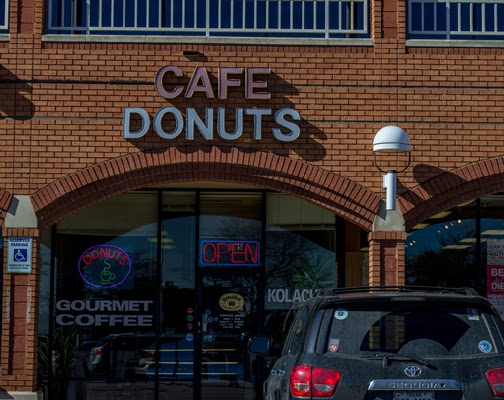 Cafe Donuts storefront