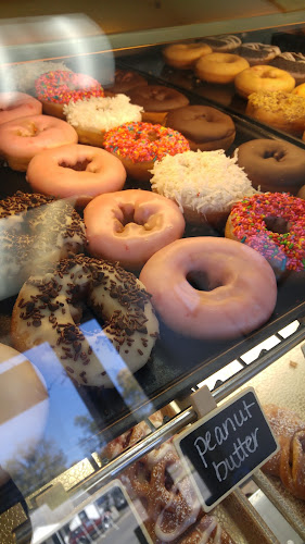 Hana's Donuts storefront