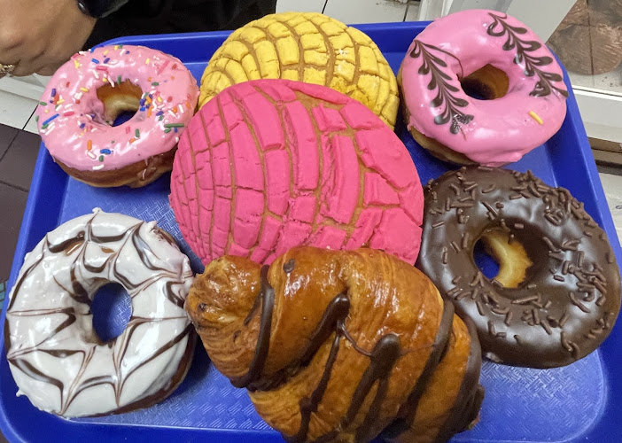 Panaderia y Tienda Guadalajara storefront