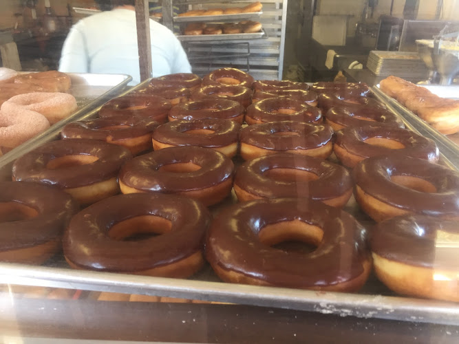 Kountry Donuts storefront