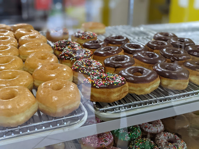 Fresh Donuts Livingston storefront