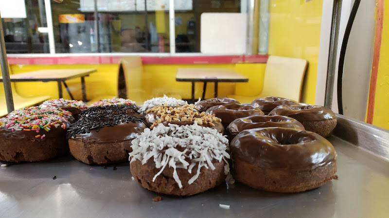 AMA Donuts storefront