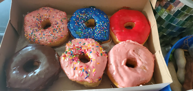 Shipley Do-Nuts storefront