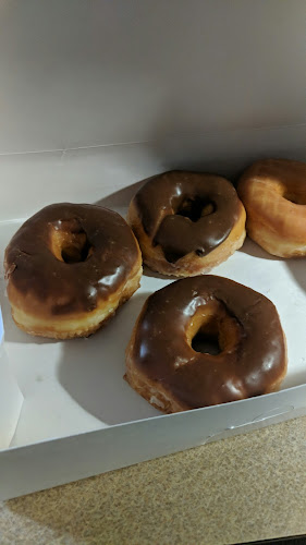 Star Donuts storefront