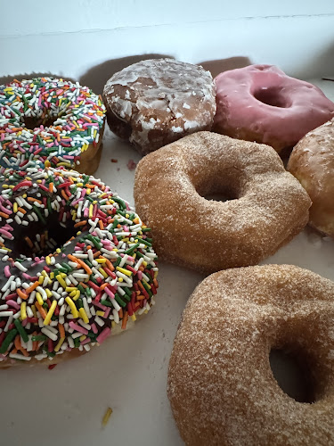 Shipley Do-Nuts storefront