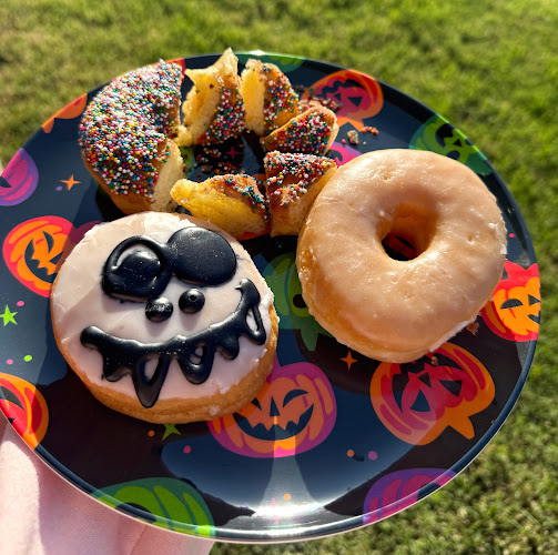 Homemade Donuts storefront