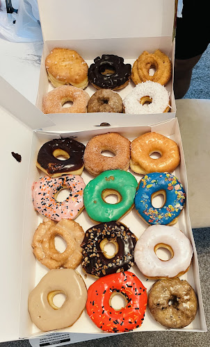 Donut Haven storefront