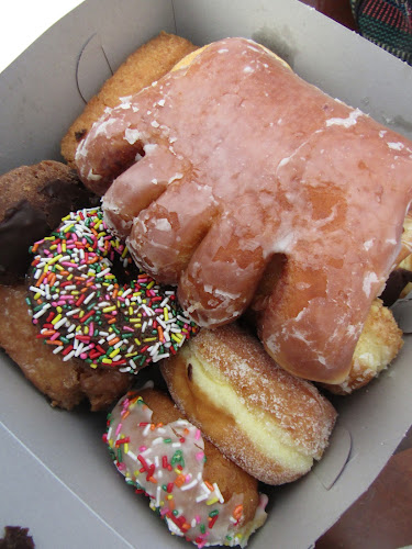 Oceanside Donut storefront