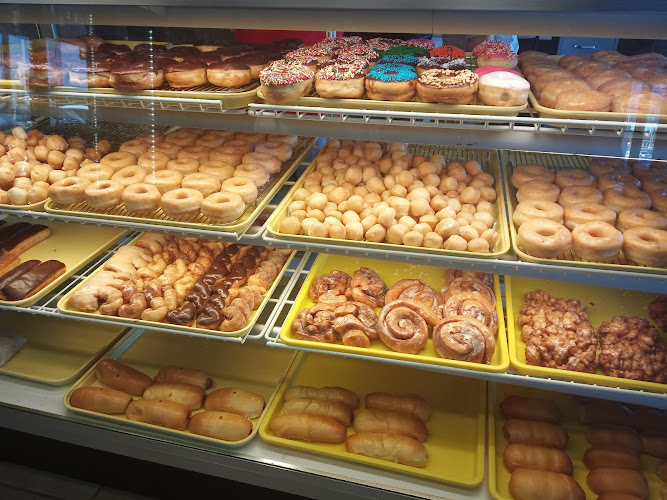 Daylight Donuts storefront