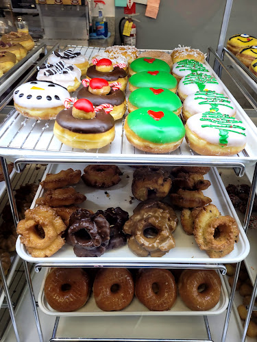 Judy's Donuts storefront