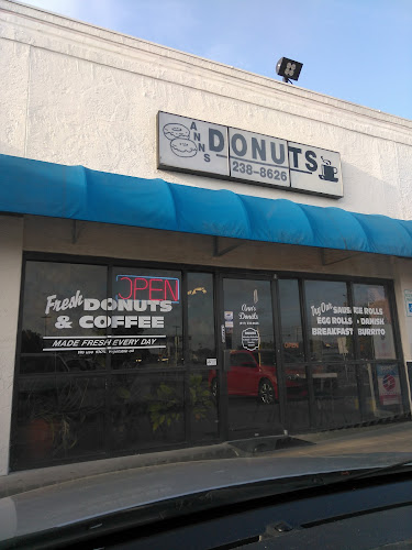 Ann's Donuts storefront