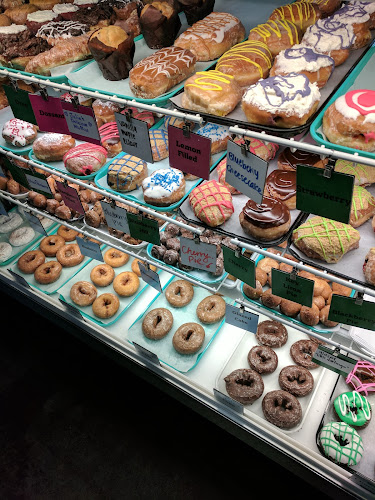 Julie Darling Donuts storefront