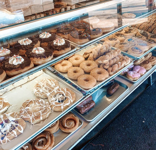 Sandy's Donuts storefront