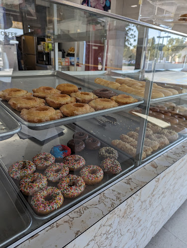 Homemade Donut storefront