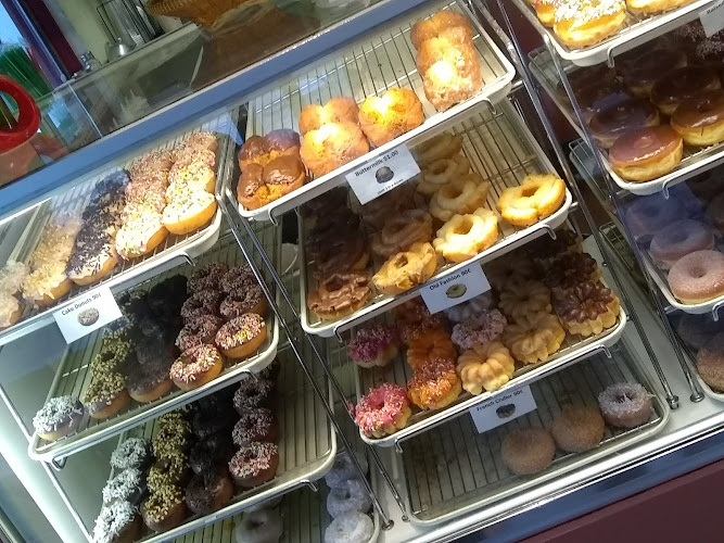 Donut Express storefront