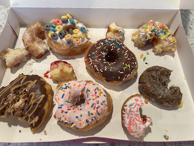 Scotties Donuts Meridian storefront