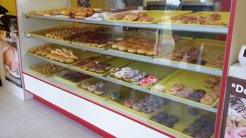 Donut & Kolache Palace storefront