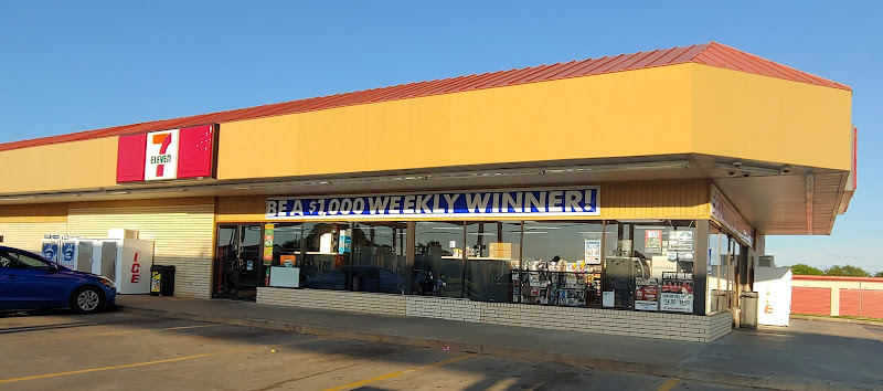 7-Eleven storefront