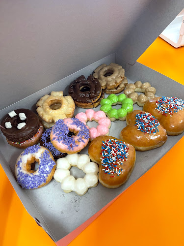 TV DONUTS /Fresh Daily /Mochi /Boba Teas storefront