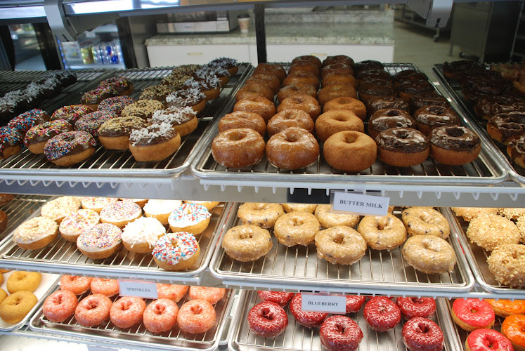 Cindy's Donuts & Ice Cream storefront