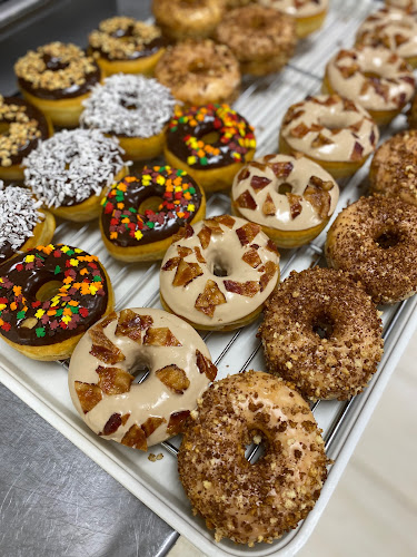 A & E Donuts storefront