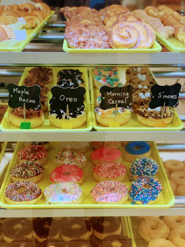 I Donuts storefront