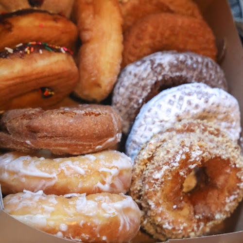 Hole In One Donuts and Coffee Rockland storefront