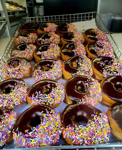 Peter Pan Donut & Pastry Shop storefront