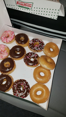 Krispy Kreme storefront