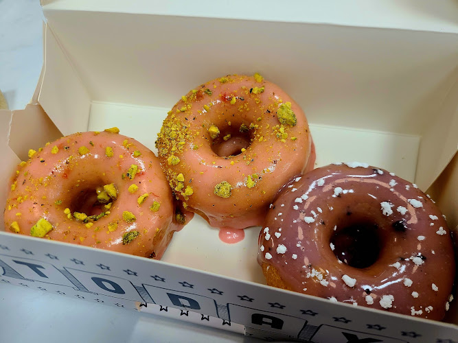 Parlor Doughnuts storefront