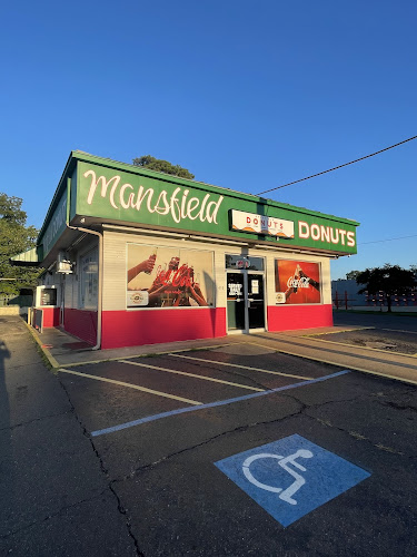 Mansfield Donuts storefront