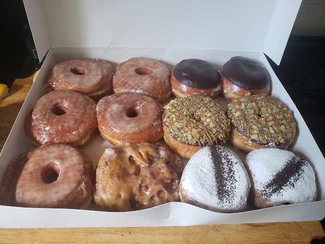 Beacon Doughnuts storefront