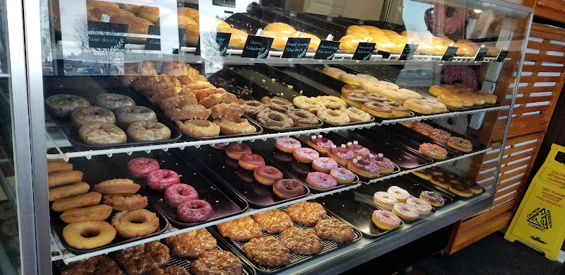 Moon Donuts & Cafe storefront