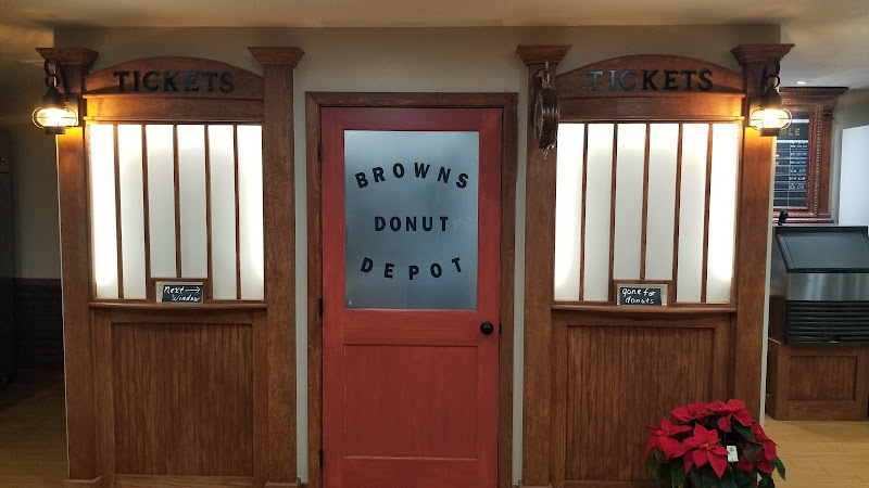 Brown’s Donuts storefront