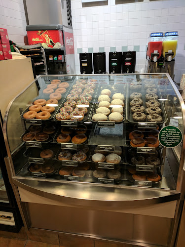 Krispy Kreme storefront