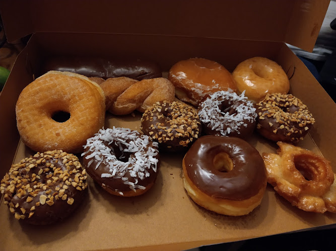 BoSa Donuts storefront