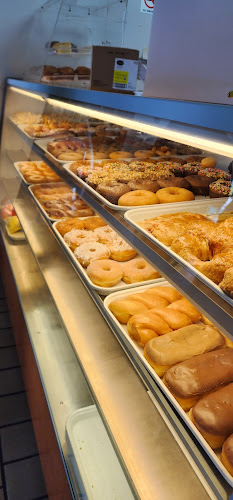 Long Beach Donut Shop storefront