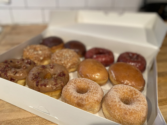 Danny's Donuts#2 storefront