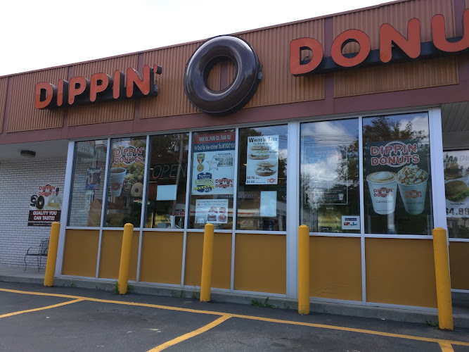 Dippin' Donuts storefront