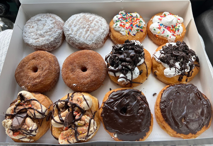 Sugar Mountain Bakery storefront