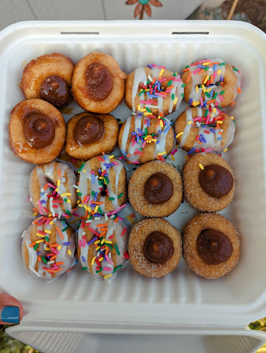 SnoBall Treats-Hot Fresh Mini Donuts And Coffee storefront