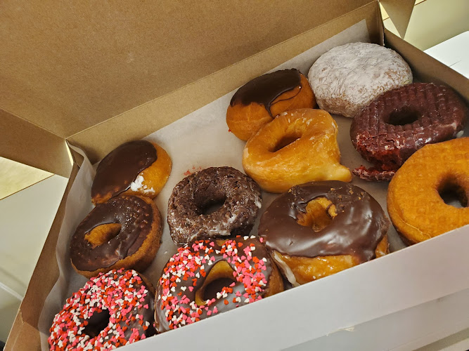 Buckeye Donuts storefront